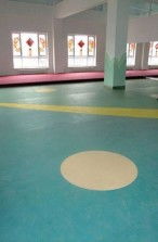 上海學(xué)校塑膠地板制造商